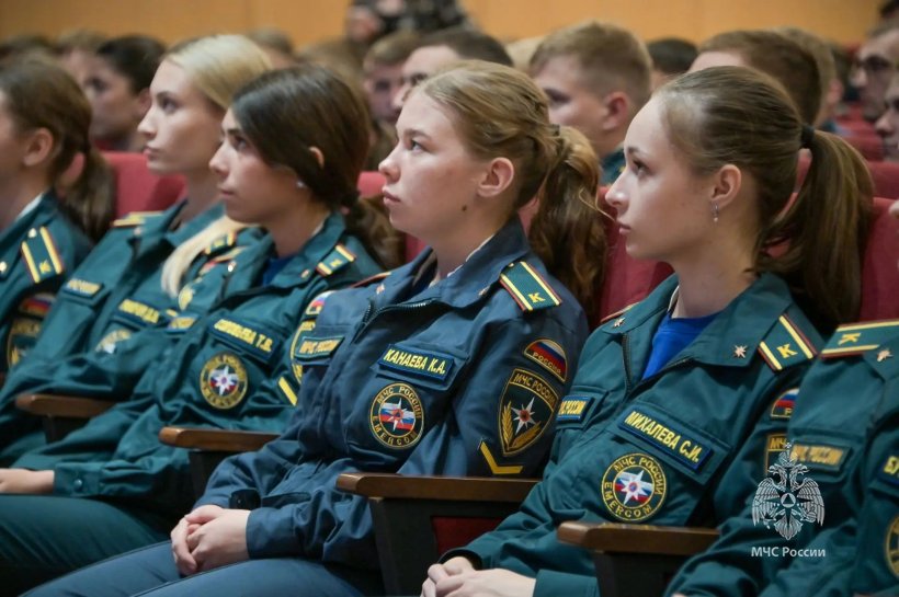 В Академии прошел урок мужества с ветераном СВО