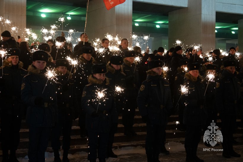 Курсанты Академии почтили подвиг ленинградцев