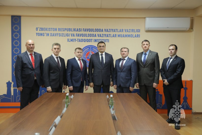 МЧС России и Узбекистана обмениваются опытом в вопросах подготовки спасателей