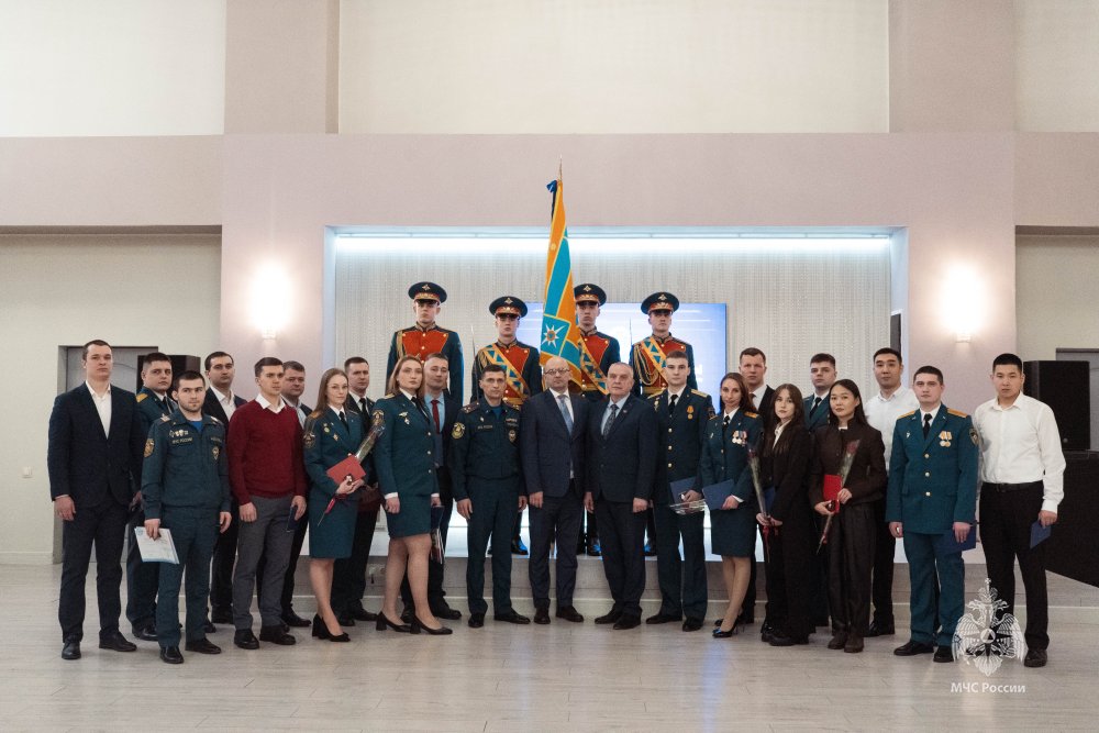 В Академии ГПС МЧС России состоялся выпуск магистров заочной формы обучения