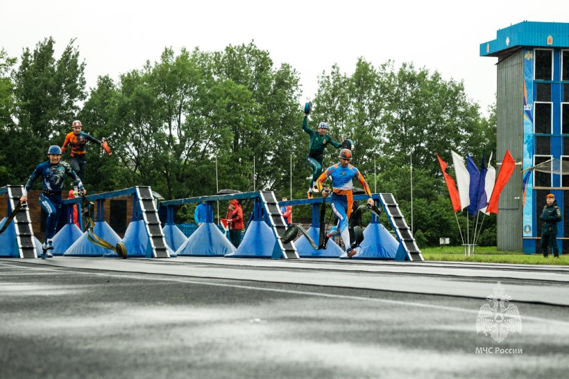 Вузы МЧС России определили чемпионов по пожарно‑спасательному спорту