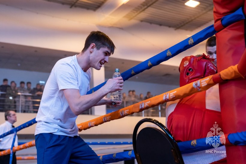 Сегодня прошёл первый открытый чемпионат Академии МЧС России по боксу
