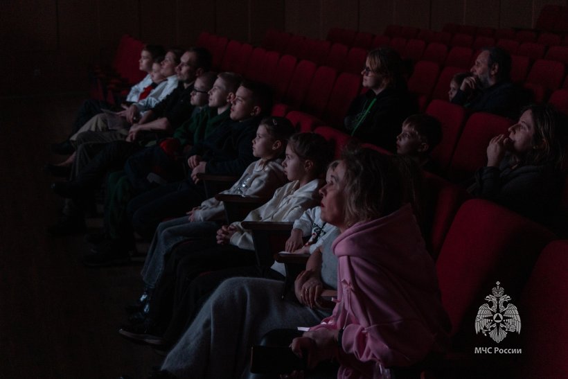 В Академии ГПС МЧС России побывали дети защитников Отечества