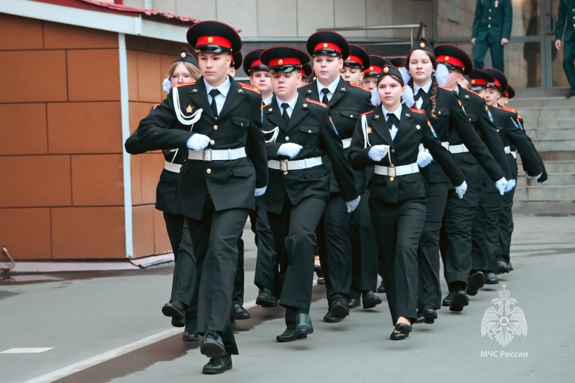 В Академии ГПС МЧС России приняли Торжественную клятву кадеты