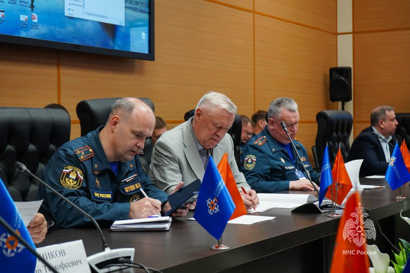 Актуальные вопросы деятельности молодых ученых обсудили на площадке Салона