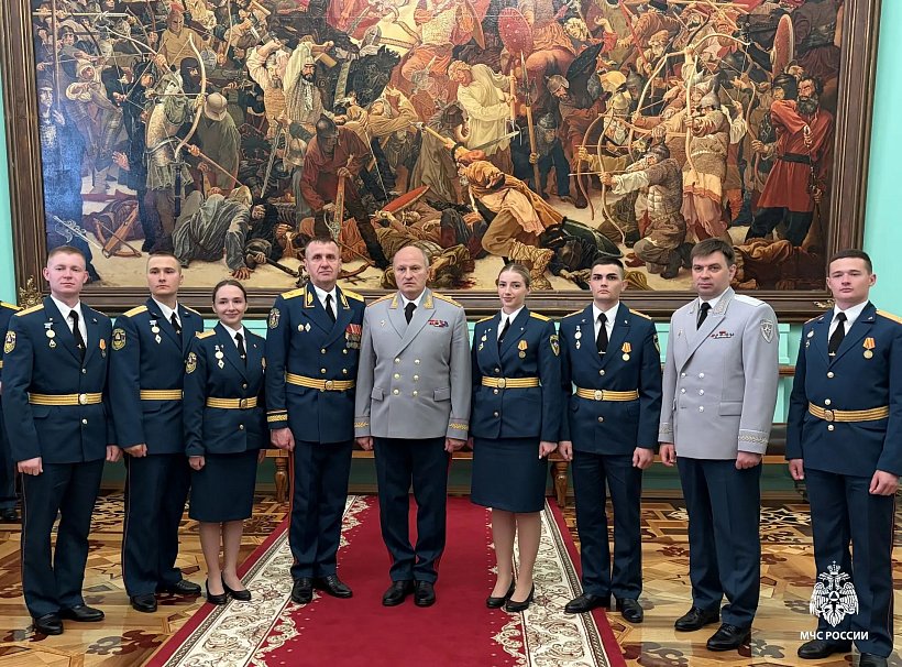 В Кремле с Владимиром Путиным встретились лучшие выпускники вузов МЧС России