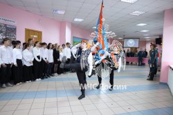 Кадетскому классу МЧС России мытищинской школы № 12 вручили знамя