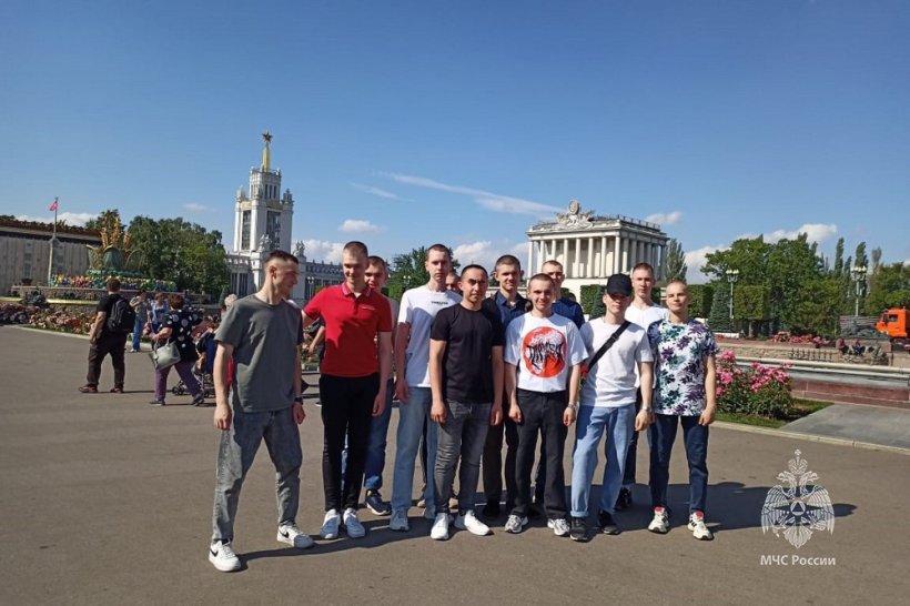 У курсантов Академии прошли занятия на территории ВДНХ