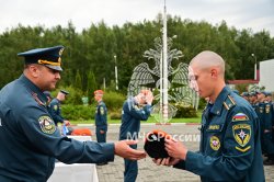 Первокурсникам Академии вручили оранжевые береты