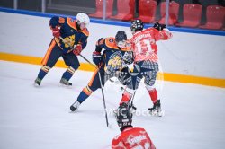 Хоккеисты вуза продолжают бороться за выход в плей-офф Чемпионата Студенческой хоккейной лиги Москвы и Московской области