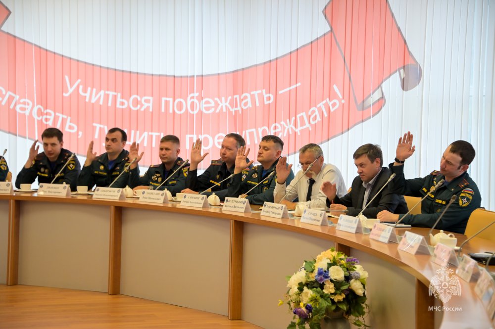 В Академии МЧС прошло заседание Учёного совета