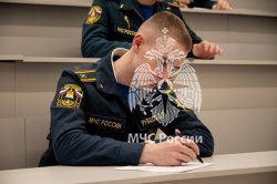 Курсанты Академии приняли участие в добровольческих акциях «Новогодняя открытка» и «Письмо солдату»