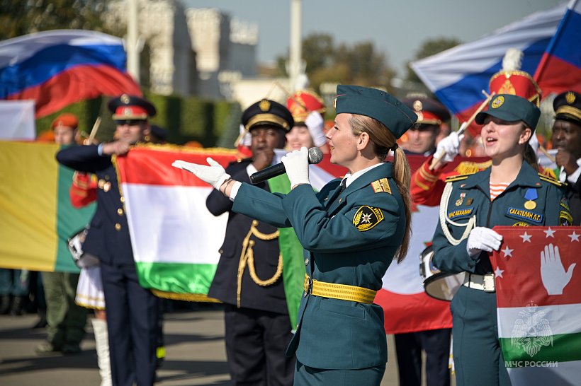 Курсанты и студенты Академии приняли Присягу и дали торжественную Клятву
