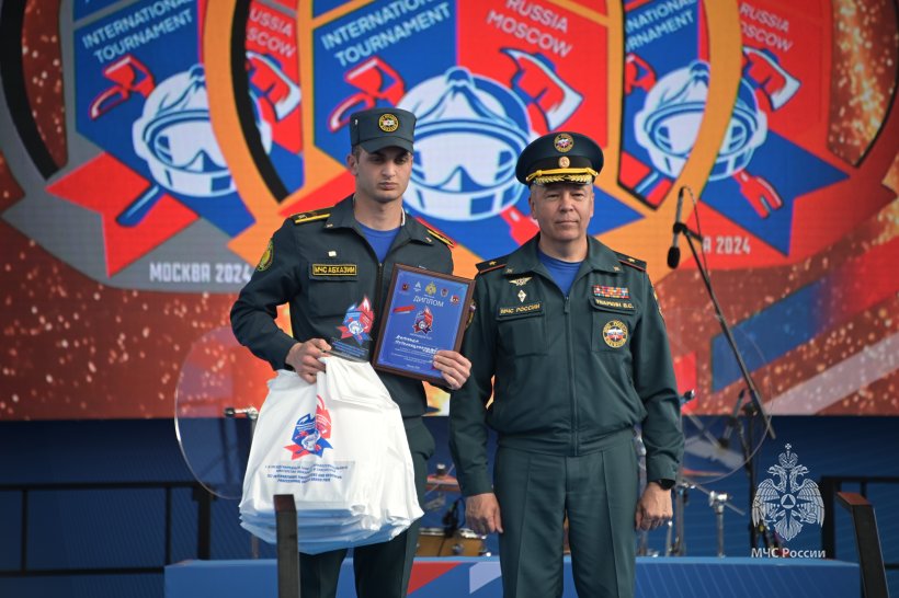 В Апаринках наградили победителей 1-ого международного гран-при профессионального мастерства пожарных и спасателей