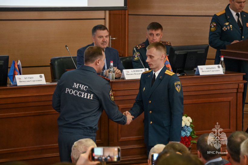 В Академии ГПС МЧС России состоялся выпуск из адъюнктуры 
