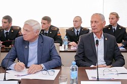 Развиваем сотрудничество