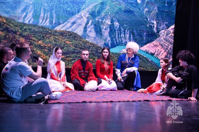 В Академии состоялись праздничные мероприятия ко Дню народного единства