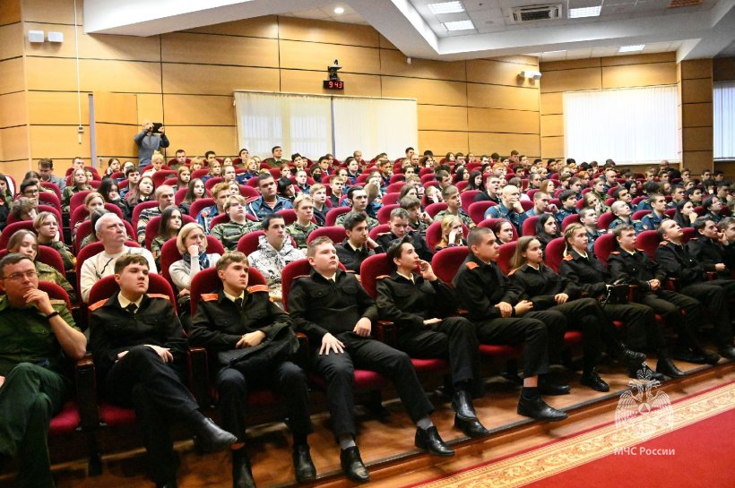 В Академии ГПС МЧС России завершился цикл мероприятий «Кадетский класс - путь в профессию»