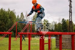 В МЧС России впервые стартовали соревнования по спасательному спорту