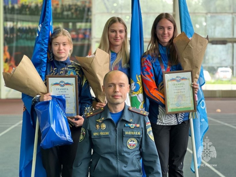 Завершились Всероссийские соревнования МЧС России по пожарно-спасательному спорту, посвященные памяти Героя Российской Федерации Е.Н. Чернышева