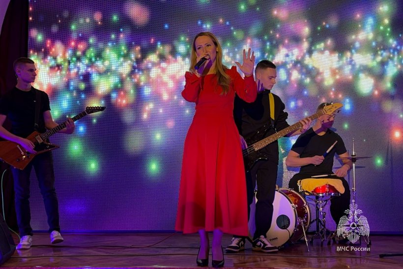 Сотрудники и курсанты Академии выступили в военном госпитале имени А.А. Вишневского