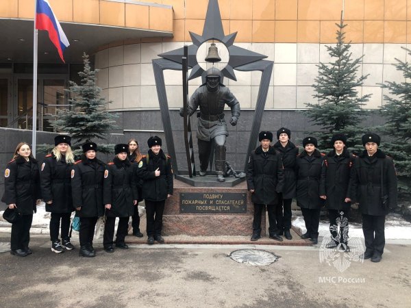 Кадеты Московских школ посетили Академию ГПС МЧС России