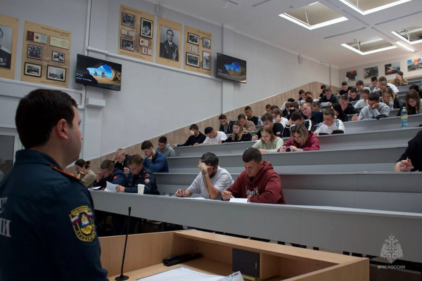 В Академии завершились вступительные испытания для студентов заочной формы обучения 