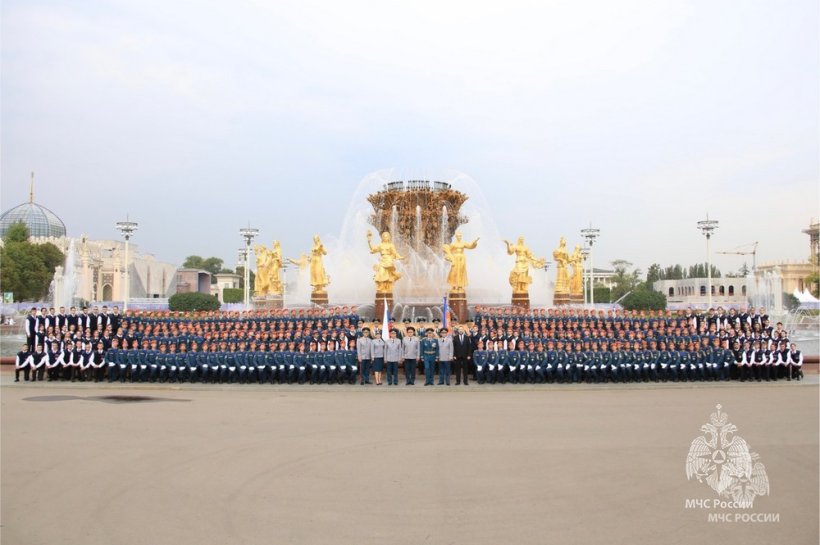Курсанты и студенты Академии приняли Присягу и дали торжественную Клятву