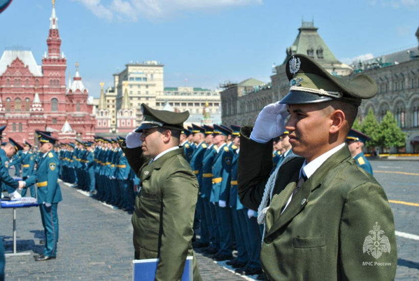 На Красной площади состоялся выпуск молодых специалистов