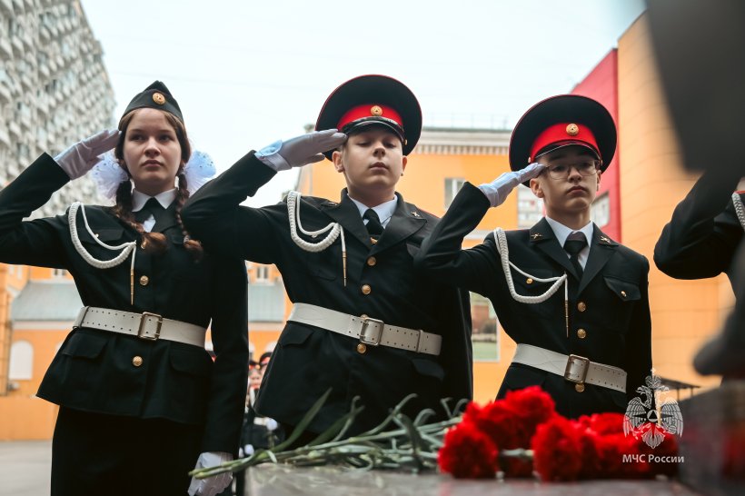 В Академии ГПС МЧС России приняли Торжественную клятву кадеты