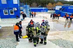  Курсанты Академии ликвидировали условный пожар в Геленджике