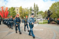 Личный состав Академии принял участие в церемонии возложения цветов в дань памяти воинам Великой Отечественной войны