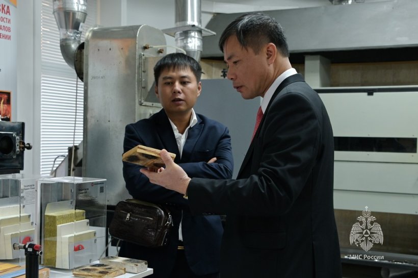 В Академии состоялась рабочая встреча с представителями Республики Вьетнам