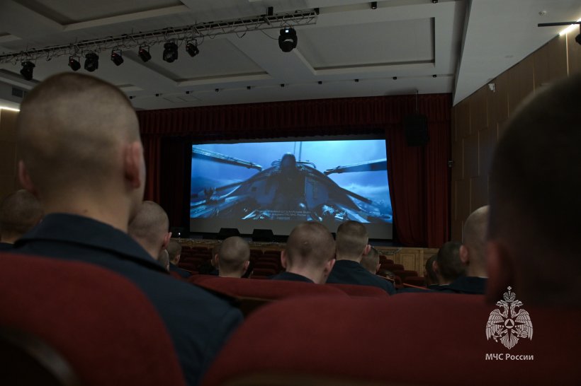 Личный состав Академии ГПС МЧС России познакомился с картиной «Повелитель ветра» режиссёра Игоря Волошина