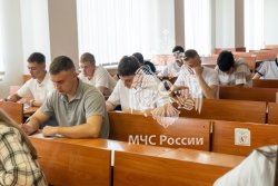 В Академии продолжаются вступительные испытания для абитуриентов, поступающих на базе среднего профессионального образования