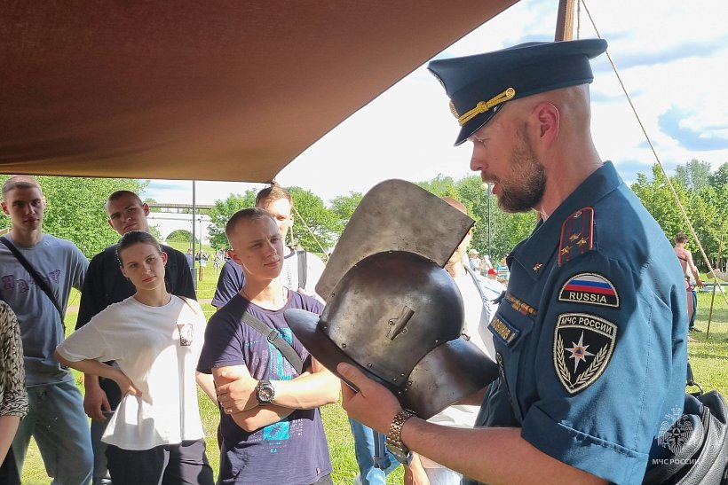 Курсанты Академии посетили фестиваль исторической реконструкции «Времена и эпохи»