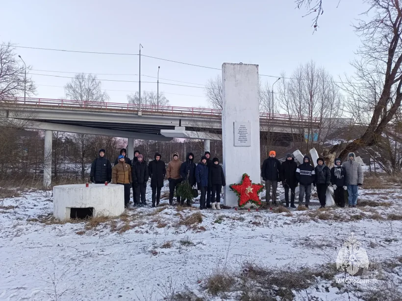 Поисковики Академии провели пеший поход