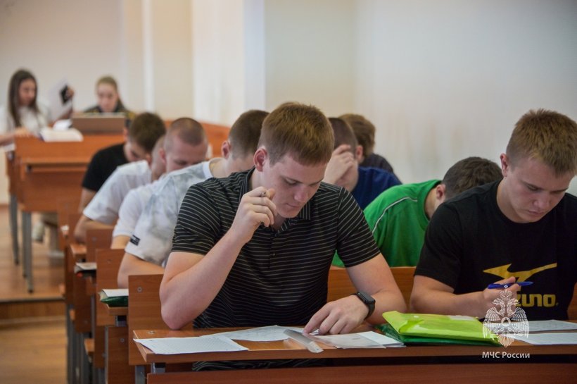 Абитуриенты Академии прошли медицинское обследование и профессиональный психологический отбор 