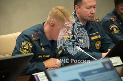 Заместитель Министра МЧС России Антон Герасимов провел рабочую встречу с представителями Академии и центрального аппарата