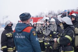 На учебном пожарно-спасательном полигоне Академии в Ногинске завершились практические занятия у девушек 2 и 3 курсов факультета пожарной и техносферной безопасности.