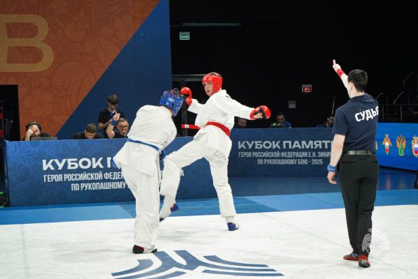 Курсант Академии на пьедестале победителей Всероссийских соревнований по рукопашному бою