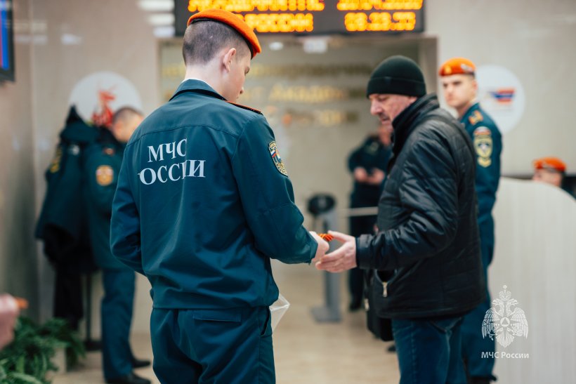 В Академии прошла традиционная акция «Георгиевская ленточка»