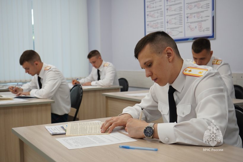 В Академии завершился первый этап государственной итоговой аттестации – государственный экзамен.