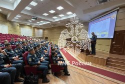 Курсанты выпускных курсов встретились с представителями СУ ФПС № 72 МЧС России и ГУ МЧС России по г. Москве
