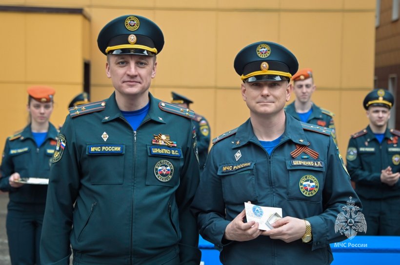 В Академии состоялось торжественное построение ко Дню пожарной охраны