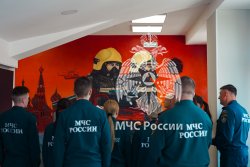 За нами – опыт поколений: От Ленинграда до Москвы