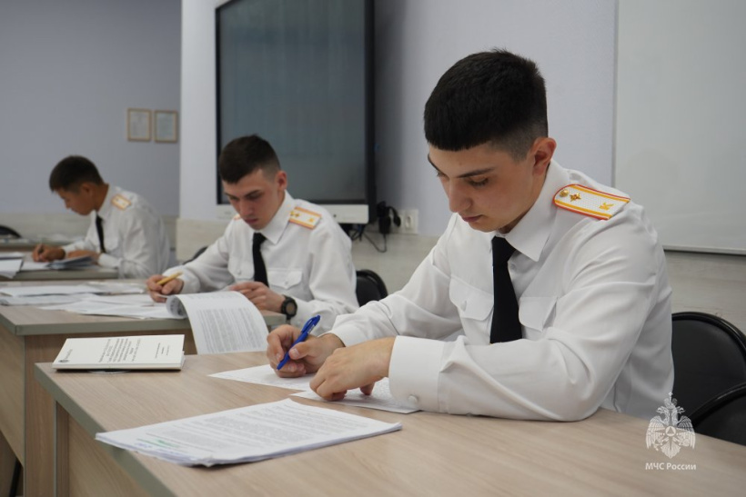 В Академии завершился первый этап государственной итоговой аттестации – государственный экзамен.