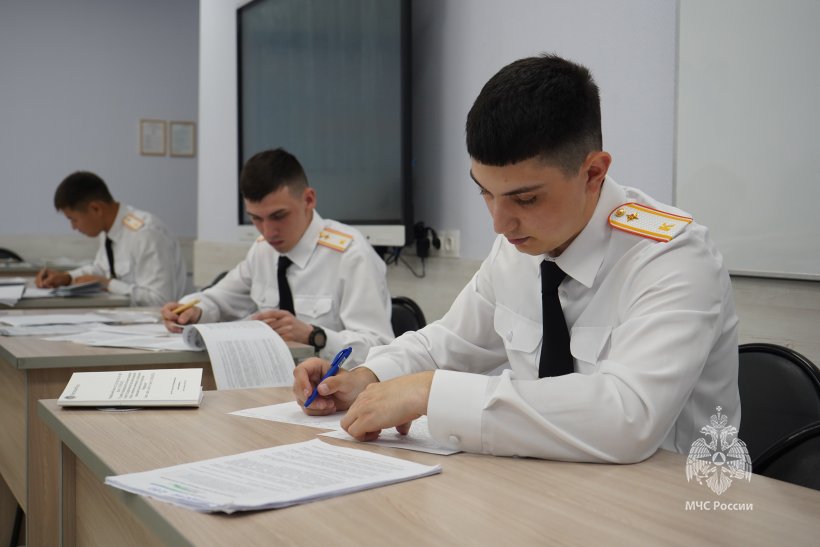 В Академии завершился первый этап государственной итоговой аттестации – государственный экзамен.