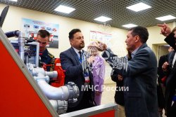 Делегация иностранных граждан посетила Академию ГПС МЧС России
