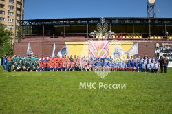 В Москве наградили победителей Спартакиады МЧС России по регби-7 